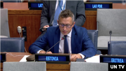 라인 탐사르 주유엔 에스토니아 대사가 6일 뉴욕 유엔본부에서 열린 유엔총회 제1위원회 본회의 일반토의에서 발언하고 있다.