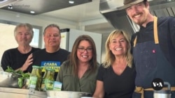US TV host Rachael Ray visits Ukraine, cooks for locals