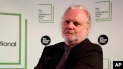 লন্ডনে ২০২২ সালের ২৬ মে ২০২২ সালের আন্তর্জাতিক বুকার পুরস্কার অনুষ্ঠানের আগে জন ফসে। ফাইল ছবি।