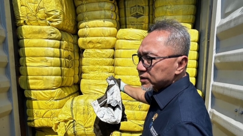 Indonesia destroys $1.3M of illegal imports, cracks down on underground economy