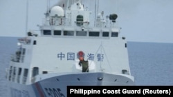 菲律賓海警隊公佈2022年8月2日在巴拉望省海岸外105海哩游弋的中國海警船。