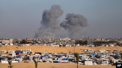 U.S. Paused Bomb Shipment To Israel To Signal Concerns Over Rafah Invasion, Official Says (huffpost.com)