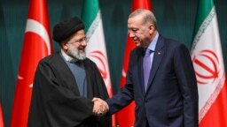 İran Cumhurbaşkanı Reisi Cumhurbaşkanı Erdoğan'la Ankara'da görüştü. 