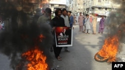 PAKISTAN-POLITICS-KHAN-ARREST-PROTEST
