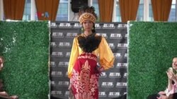 Nuansa Kain Lokal Indonesia di Panggung New York Indonesia Fashion Week