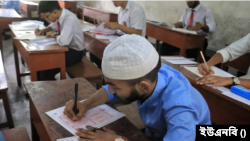 এবারের এসএসসি ও সমমানের পরীক্ষায় মোট ২০ লাখ ৭২ হাজার ১৬৩ জন পরীক্ষার্থী অংশ নিচ্ছে। ২৯ এপ্রিল, ২০২৩। 