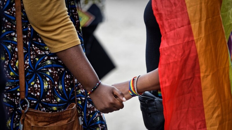 Medo toma conta da comunidade LGBTQ+ da Nigéria após travesti popular ser morto