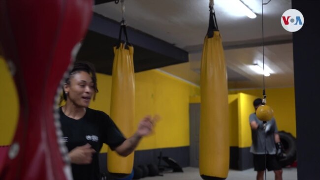 Hanna Gabriels, la boxeadora que lucha en contra de la xenofobia