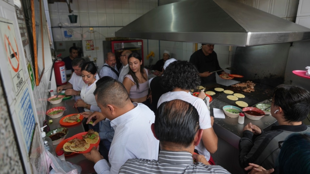 Taco Stand in Mexico City Gets Michelin Star