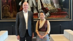སྐུ་ཚབ་དོན་གཅོད་ཀྱིས་དྲཅིའི་འགྲོ་བ་མིའི་ཐོབ་ཐང་གི་གཞུང་ཚབ་དང་མཇལ་འཕྲད་ཞུས་པ། 