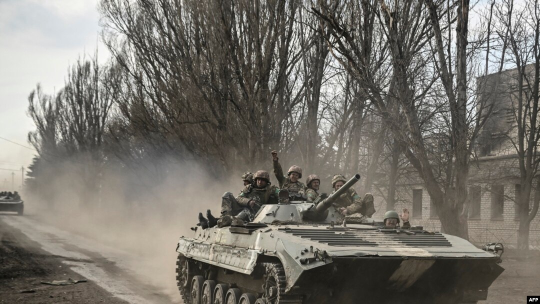 Украинская техника направляется к Бахмуту. Март 2023 г.