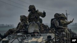 Ukrainian servicemen near Vuhledar, Donetsk region, Ukraine, May 1, 2023.