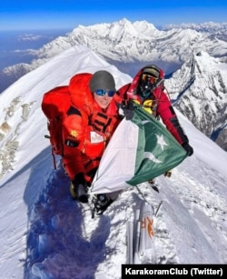 Naila Kiani Kiyani berhasil mencapai puncak Gunung Everest pada 14 Mei 2023. (Foto: Twitter)