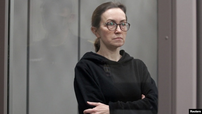 FILE - Russian-American journalist for Radio Free Europe/Radio Liberty (RFE/RL) Alsu Kurmasheva, who is in custody after she was accused of violating Russia's law on foreign agents, attends a court hearing in Kazan, Russia, Feb. 1, 2024.