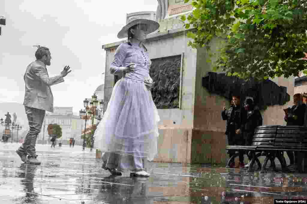 Statua Fest - Performing street art festival of living statues 