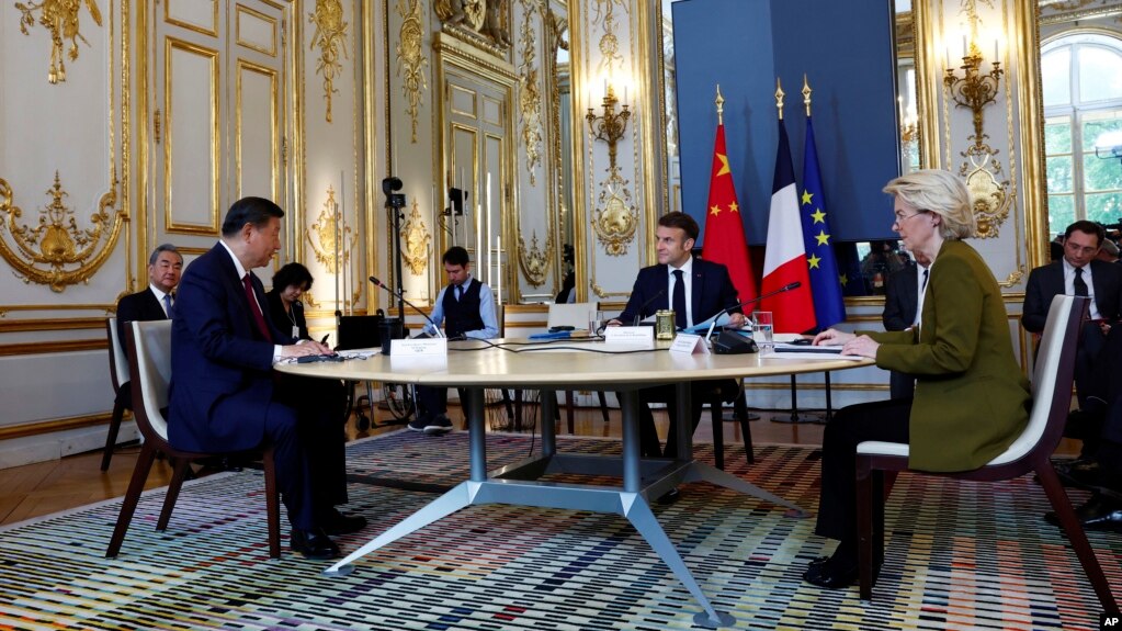 Macron dhe von der Leyen, trysni Presidentit kinez në lidhje me tregtinë