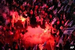 Israelis protest against plans by Prime Minister Benjamin Netanyahu's government to overhaul the judicial system, in Tel Aviv, Israel, May 20, 2023.