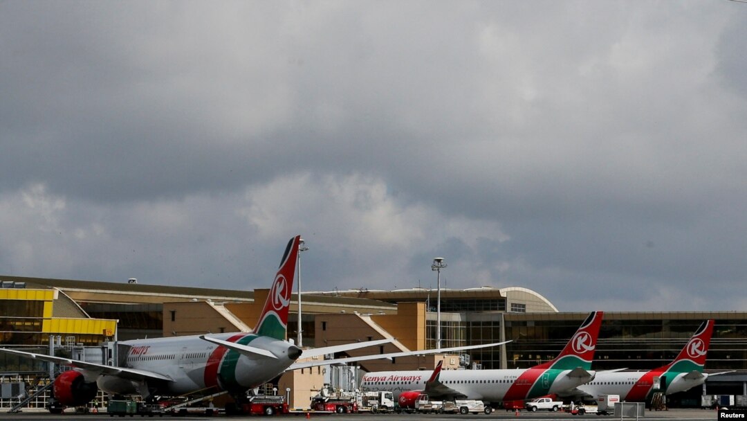 Zimwe mu ndege za Kenya ku kibuga c'indege gikuru i Nairobi