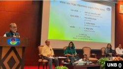 ঢাকায় জাহাজ ভাঙা শিল্পের পরিবেশ ব্যবস্থাপনা বিষয়ে পরিবেশ অধিদপ্তর আয়োজিত কর্মশালায় প্রধান অতিথি হিসেবে বক্তব্য রাখছেন বাংলাদেশ সরকারের পরিবেশ, বন ও জলবায়ু পরিবর্তনবিষয়ক মন্ত্রী মো. শাহাব উদ্দিন। ১৬ অগাস্ট, ২০২৩। 