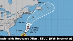 Mapa del tiempo que refleja la posición del Huracán Ernesto en el Mar Caribe el jueves 15 de agosto de 2024, acorde con el parte meteorológico de las 2:00 pm ofrecido por Centro Nacional de Huracanes con sede en Miami, EEUU.