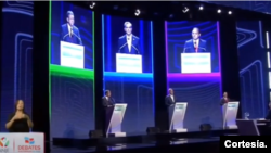 Captura de pantalla de transmisión en vivo en redes sociales del primer debate presidencial en República Dominicana la noche del miércoles 24 de abril de 2024, organizado por la Asociación Nacional de Jóvenes Empresarios (ANJE).