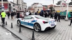 پۆلیسی ئەستەنبوڵ ئۆتۆمبێلی وەرزشی گرانبەها بەکاردەهێنێت بۆ ڕێگریکردن لە بازرگانانی ماددە هۆشبەرەکان