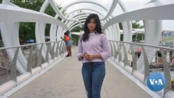 হ্যালো আমেরিকা: আফ্রিকান আমেরিকান কাউগার্ল এবং মম প্লিজ ক্যাফে