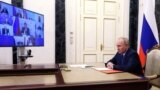 Ruski predsjednik Vladimir Putin predsjedava sastankom sa članovima Vijeća sigurnosti putem video veze u Moskvi, 26. maj 2023.