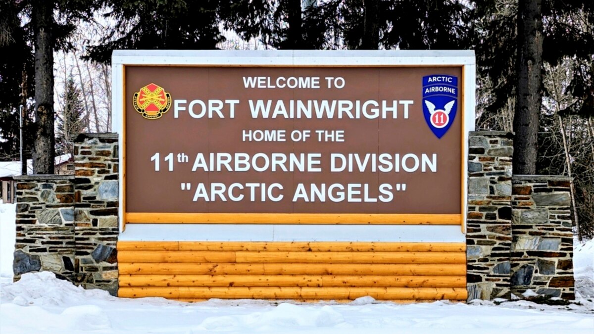 Army Sends Investigators After Fatal Alaska Helicopter Crash - Vimarsana News