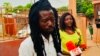 Ibrahim Simporé dit Ras Simposh, promoteur du festival international de musique pour l’environnement, Ouaga le 17 08 23 (VOA/Lamine Traoré)