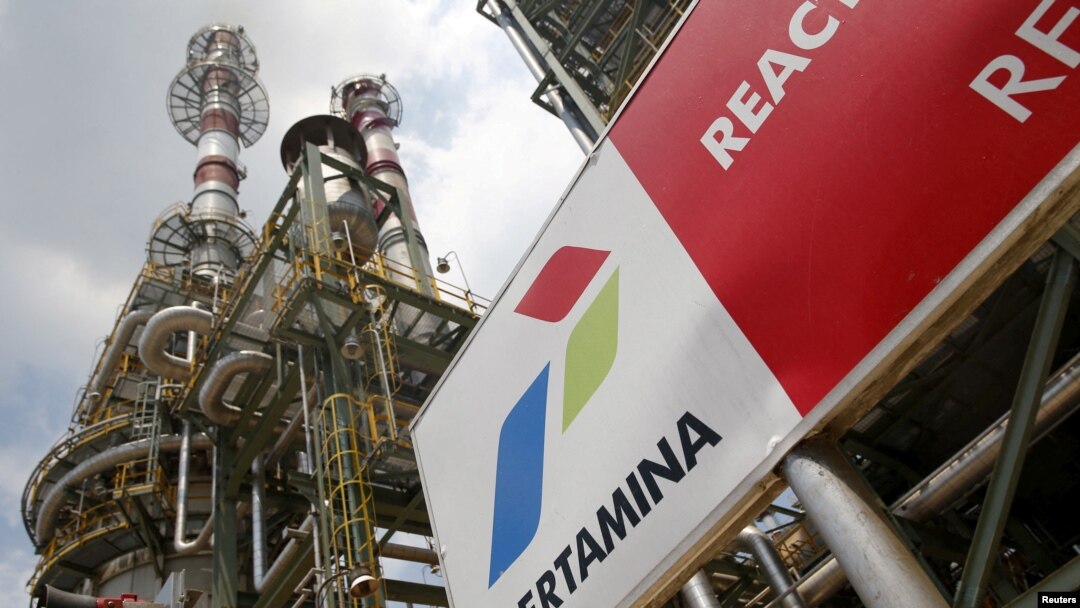 FILE: Kilang minyak raksasa milik negara Pertamina unit IV di Cilacap, Jawa Tengah, 13 Januari 2016. (REUTERS/Darren Whiteside)