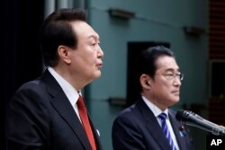 지난해 3월 윤석열 한국 대통령과 기시다 후미오 일본 총리가 도쿄에서 정상회담을 진행했다.