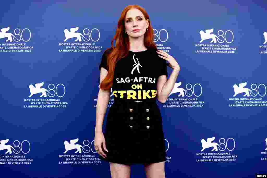 Jessica Chastain wearing shirt with the slogan &quot;SAG-AFTRA on Strike&quot; during the photo call for the film &quot;Memory&quot; at the 80th edition of the Venice Film Festival in Venice, Italy. REUTERS/Guglielmo Mangiapane