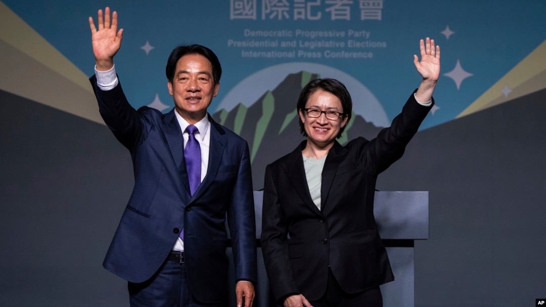 賴清德和他的競選搭檔蕭美琴今年1月13日在台北慶祝贏得大選。