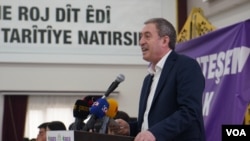 DEM Parti Tunceli Kongresi'ndeki konuşmaları tepki çeken Bakırhan, Diyarbakır’da da çatışmalara değindi.