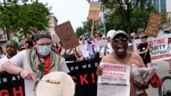 Activistas pro-inmigrante y pro-aborto se reúnen en Milwaukee para protestar contra agenda republicana
