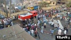 বাংলাদেশের চট্টগ্রাম জেলার সীতাকুণ্ডে অক্সিজেন প্ল্যান্টে বিস্ফোরণের ঘটনায় উদ্ধার অভিযানে অংশ নেয় ফায়ার সার্ভিসের আগ্রাবাদ ও কুমিরা স্টেশনের দুটি টিম। রবিবার, ৫ মার্চ, ২০২৩। 