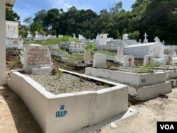 Area pemakaman 503 pengungsi Vietnam bernama Ngha Trang Grave di Pulau Galang, Batam, Kepulauan Riau. (VOA/Anugrah Andriansyah)