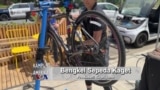 Kampung Amerika: Bengkel Sepeda Gratis ndok Trotoar