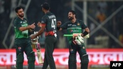 এশিয়া কাপের সুপার ফোর পর্বে এটি ছিল দুই দলেরই প্রথম ম্যাচ। টুর্নামেন্টের এই গুরুত্বপূর্ণ পর্বে বাংলাদেশ, পাকিস্তান, ভারত ও শ্রীলঙ্কা একে অপরের মুখোমুখি হবে। 