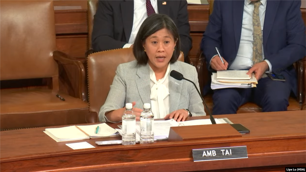 美国贸易代表戴琪(Katherine Tai)在众议院筹款委员会上就拜登政府2024年的贸易议程作证。（2024年4月16日）(photo:VOA)