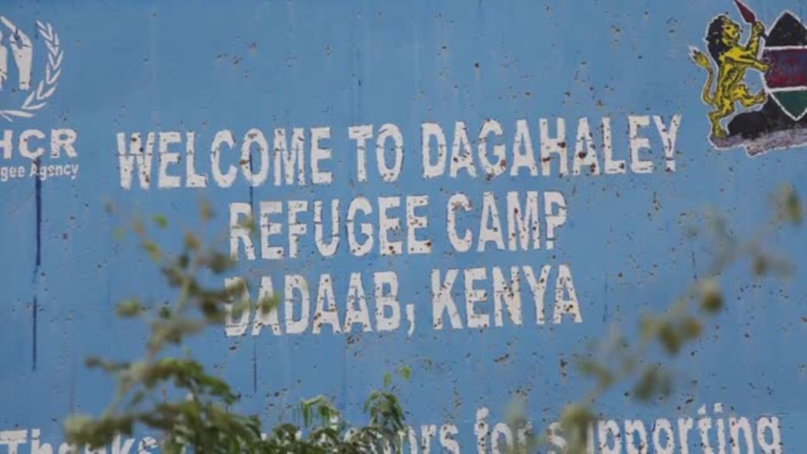Somali refugee teaches young people digital skills