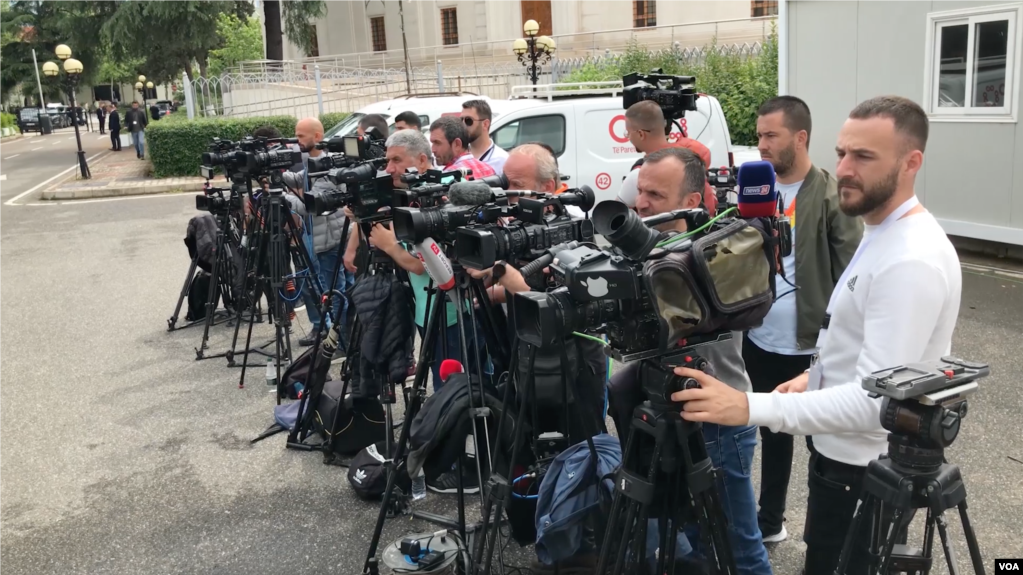 Shqipëri, gjendja e medias në keqësim të vazhdueshëm, por autoritetet premtojnë përmirësim të sigurisë
