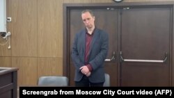 A video released by Moscow City Court shows U.S. citizen Joseph Tater in Moscow as he is sentenced to 15 days in jail for petty hooliganism, according to a Telegram channel monitoring the city's courts. 