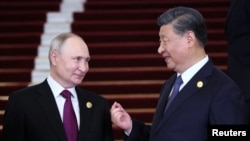 中国领导人习近平在北京会晤到访的俄罗斯总统普京。（2023年10月17日）