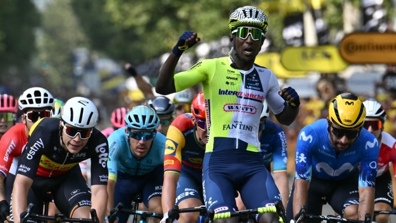 Afrique : L'Érythréen Biniam Girmay remporte la troisième étape du Tour ...