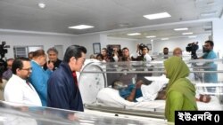 রাজা ওয়াংচুক শেখ হাসিনা জাতীয় বার্ন অ্যান্ড প্লাস্টিক সার্জারি ইনস্টিটিউট পরিদর্শন করেছেন।