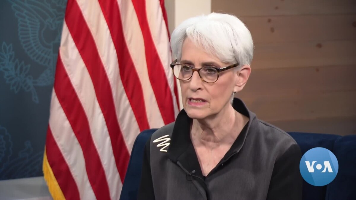 VOA专访副国务卿谢尔曼:美国有理由担忧中国正考虑向俄提供致命性武器