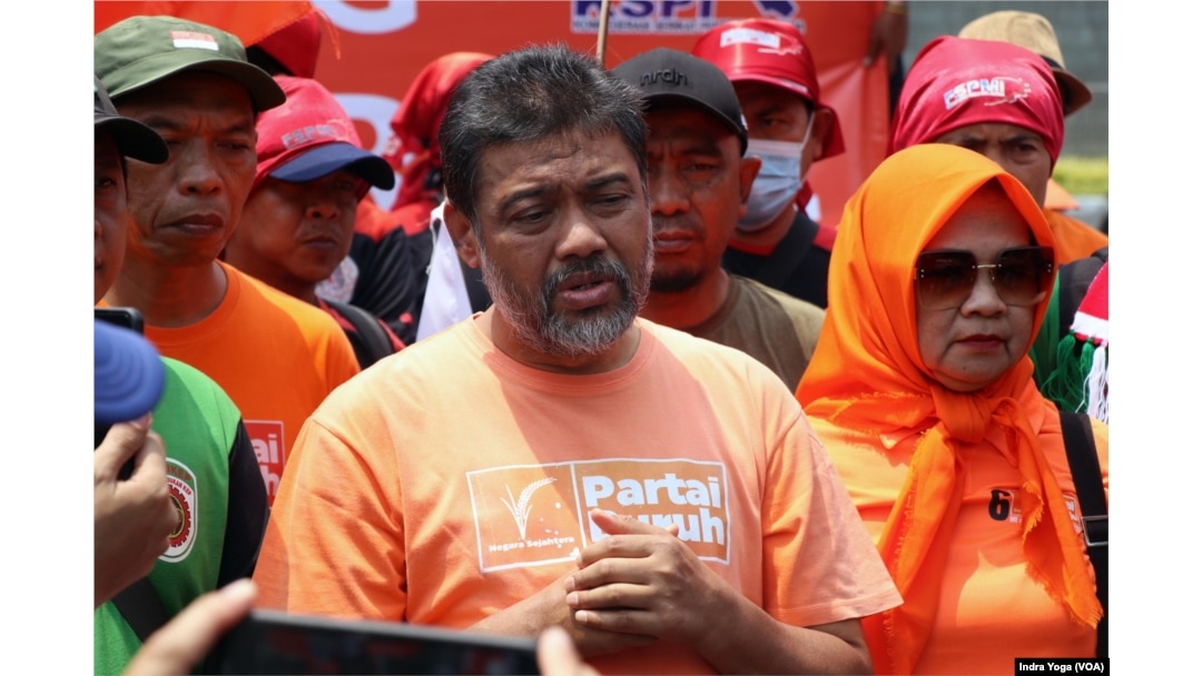 Ketua Partai Buruh, Said Iqbal, Selasa (10/10) di Jakarta. (VOA/Indra Yoga)