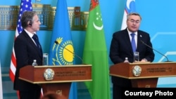 Kazakhstan Foreign Minister Mukhtar Tileuberdi and visiting U.S. Secretary of State Antony Blinken hold a news conference in Astana, Kazakhstan, Feb. 28, 2023 (Kazakhstan MFA)